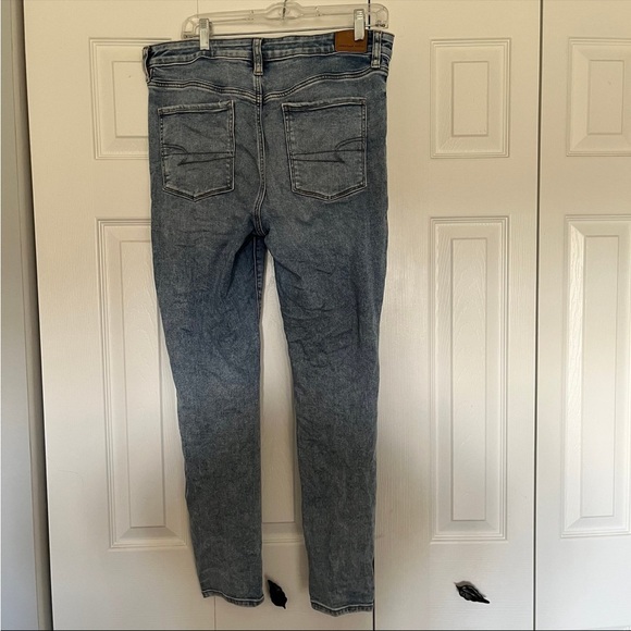 American Eagle Jeans - Picture 2 of 5